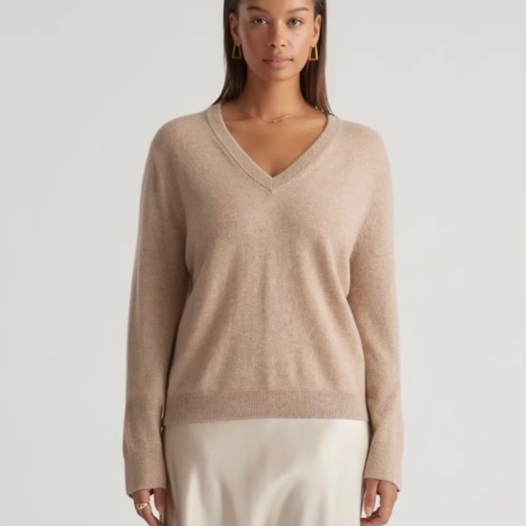 NWOT J Crew Cashmere relaxed V-neck sweater - Picture 4 of 5